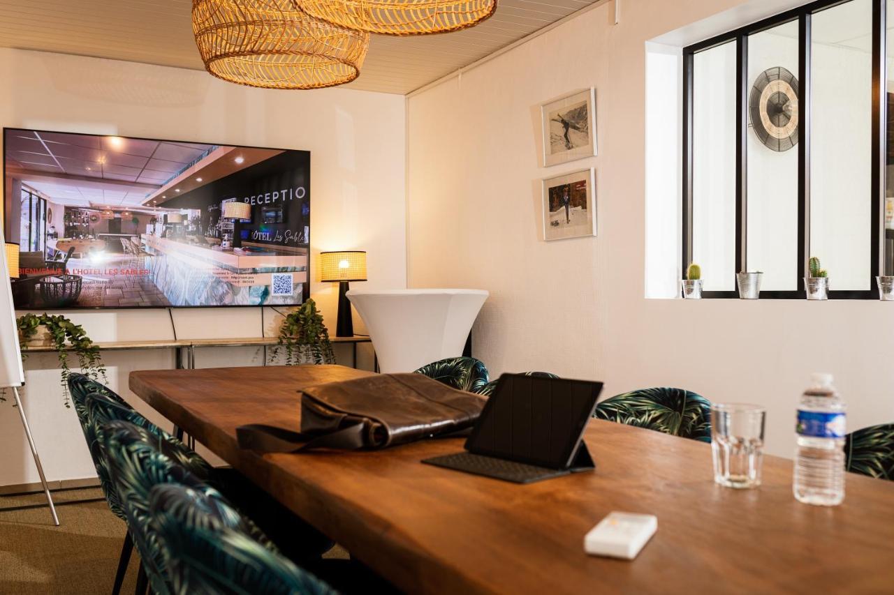 Hotel Les Sables - Urban Style - By Logis Hotels Canet-en-Roussillon Exteriör bild