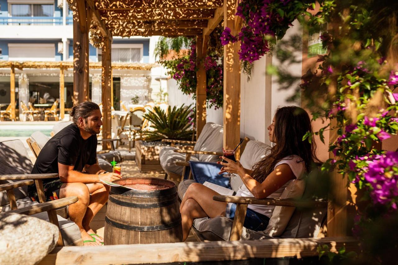Hotel Les Sables - Urban Style - By Logis Hotels Canet-en-Roussillon Exteriör bild