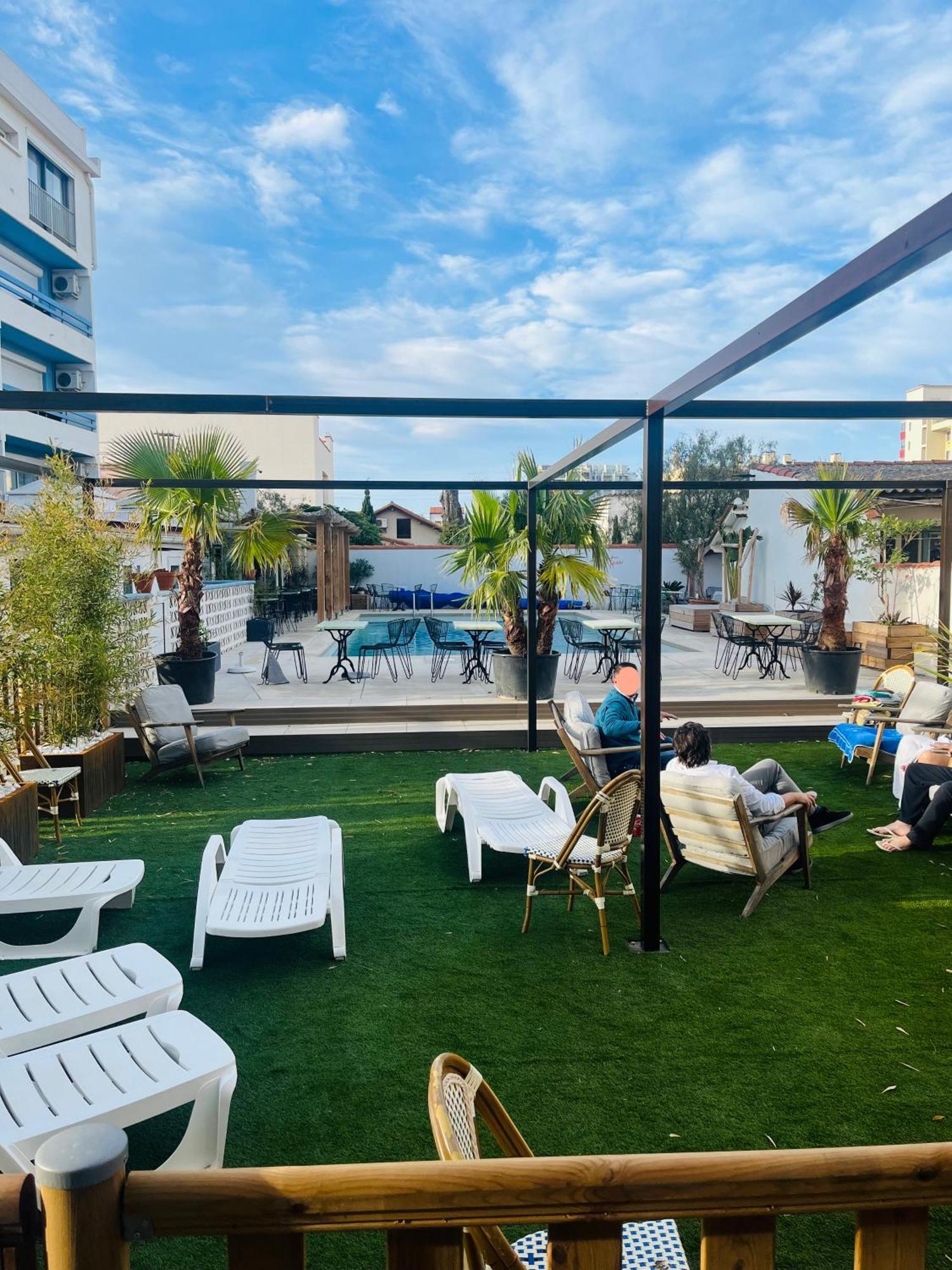 Hotel Les Sables - Urban Style - By Logis Hotels Canet-en-Roussillon Exteriör bild